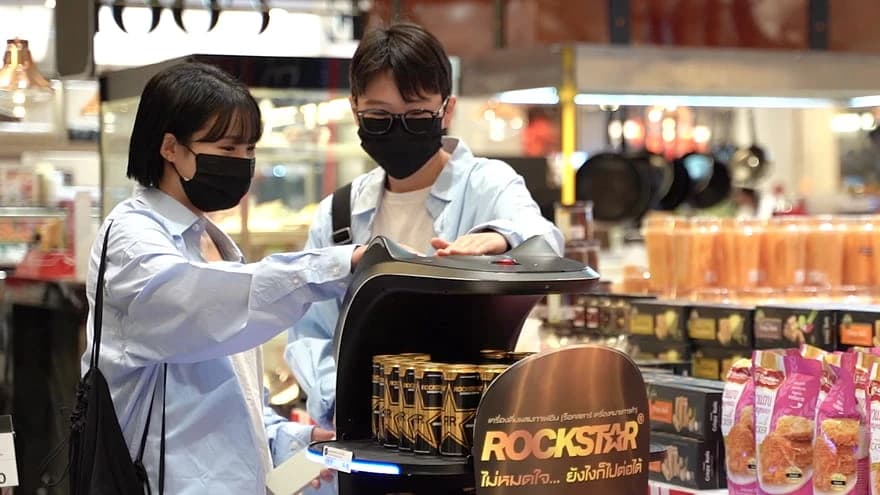 BellaBot at Gourmet Market